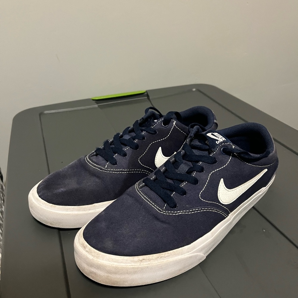 Nike SB charge canvas skate shoes